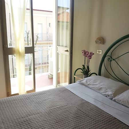 Hotel California Bellaria-Igea Marina Exterior photo