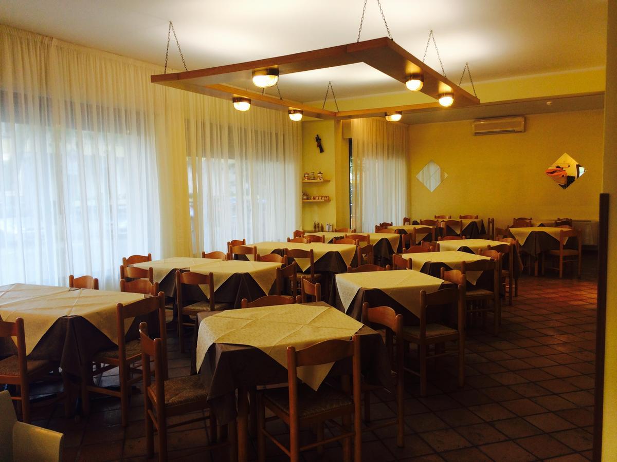 Hotel California Bellaria-Igea Marina Exterior photo